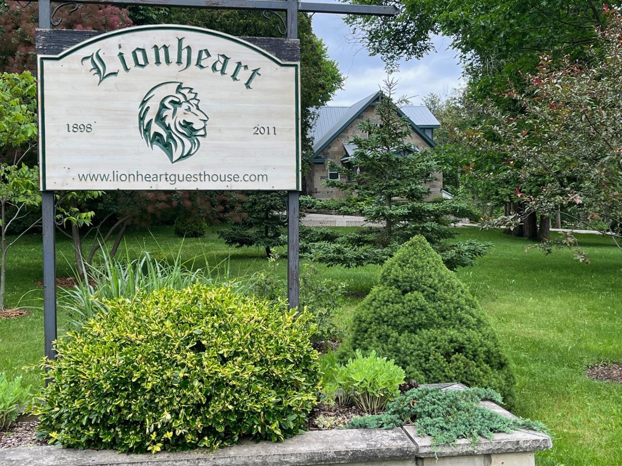 Lionheart Guest House 莱昂斯黑德 外观 照片
